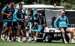 Com ingressos esgotados, Santos aposta na Vila em jogo direto contra rebaixamento