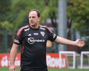 Rigoni e Calleri treinam no gramado e podem reforçar São Paulo contra o Inter