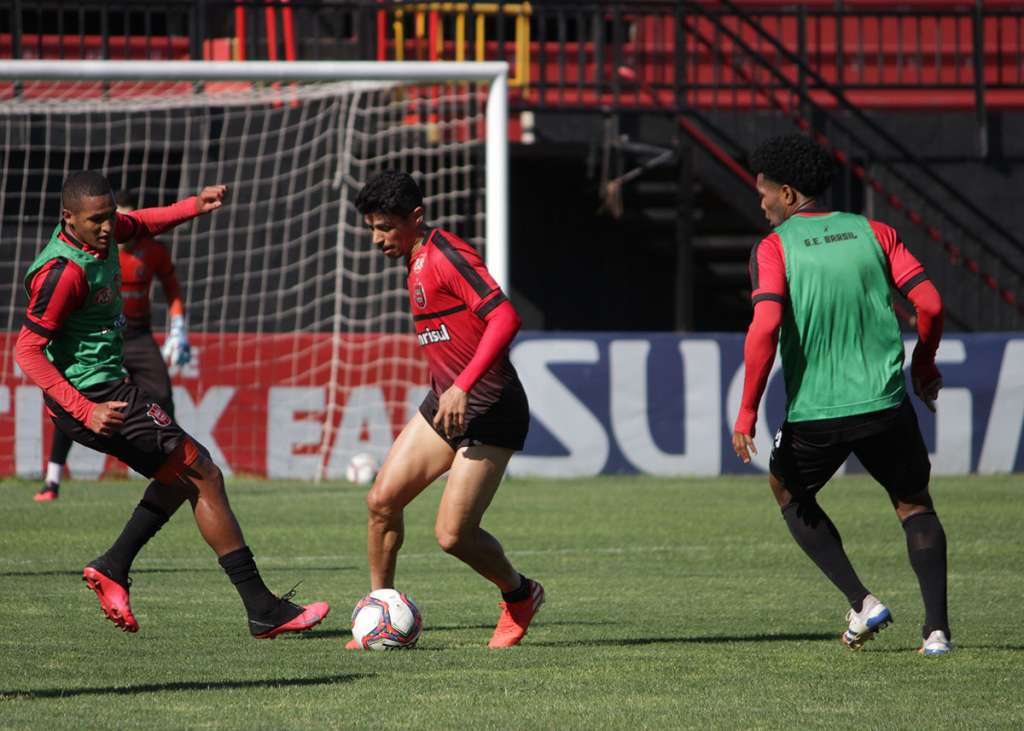 Brasil x Náutico – Timbu quer seguir vivo pelo acesso contra Xavante praticamente rebaixado