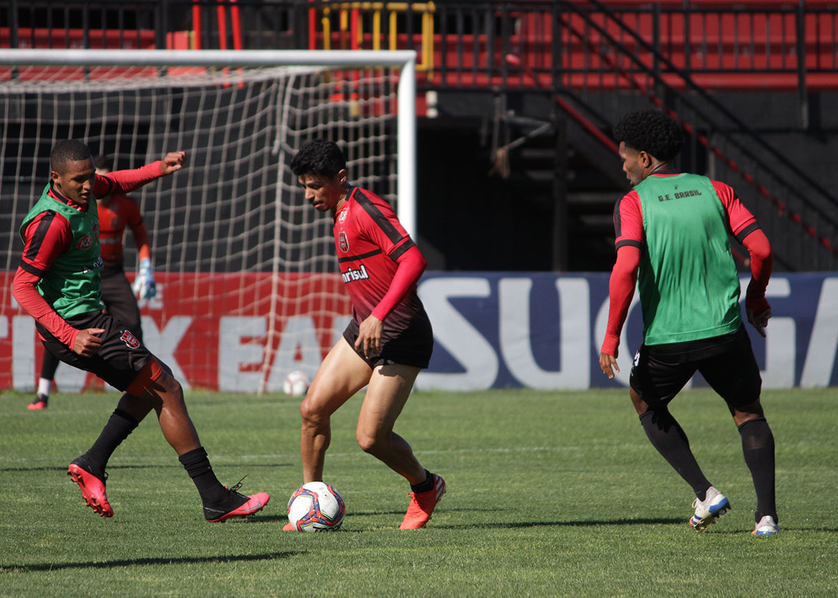 Brasil x Náutico – Timbu quer seguir vivo pelo acesso contra Xavante praticamente rebaixado