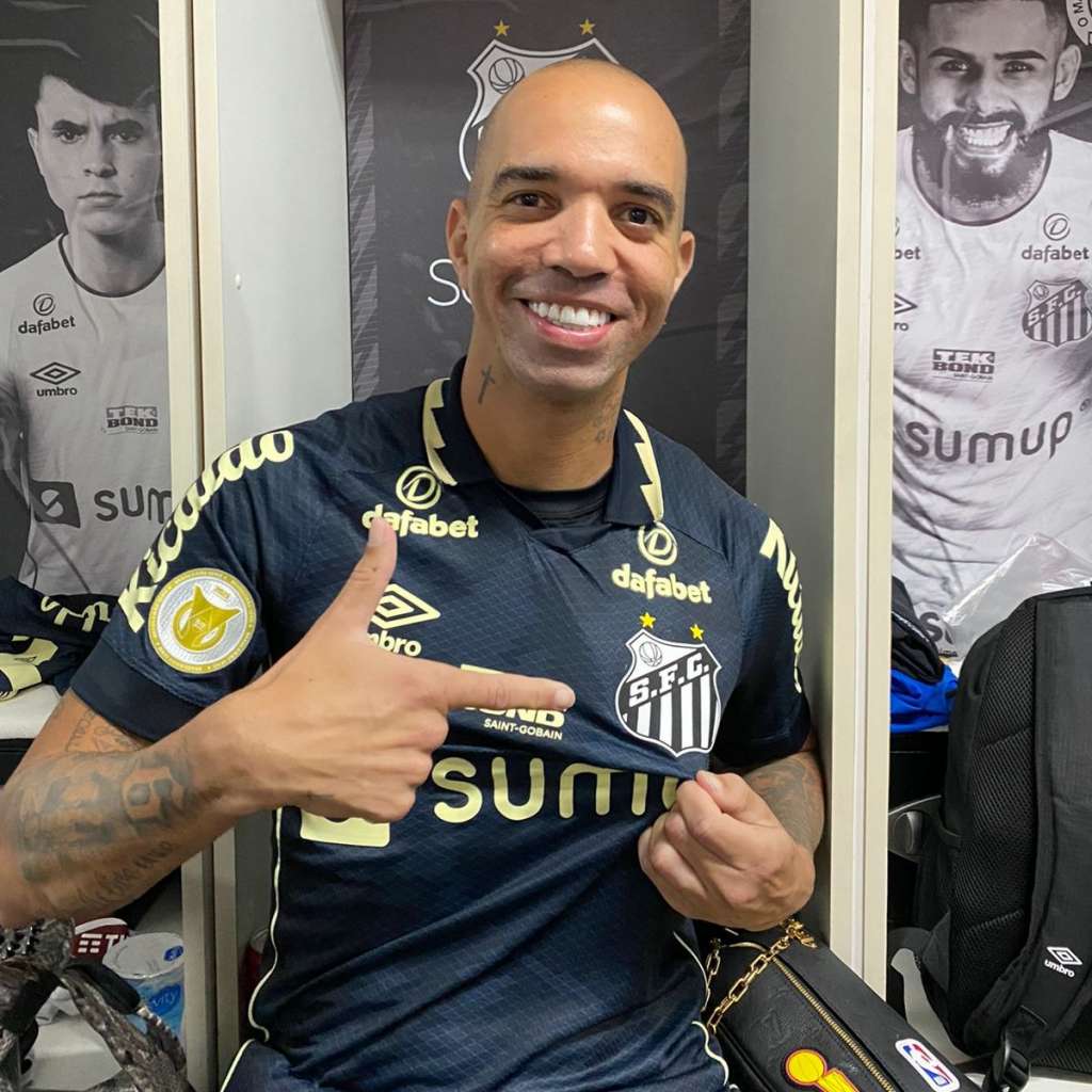 Após 1º gol pelo Santos, Tardelli diz ter superado perseguição de torcedores