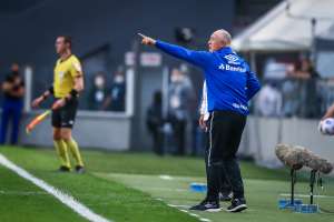 Felipão lamenta nova derrota do Grêmio, mas avisa: 