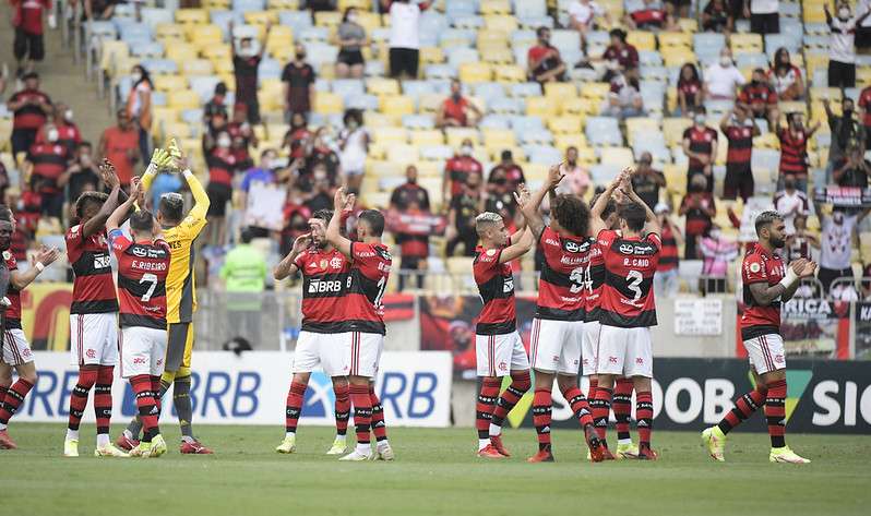 Flamengo Athletico Brasileirao 2021 e1633310219811
