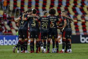 Seleção FI da 26ª rodada do Brasileirão tem meio-campo dos sonhos e é dirigida por Renato Gaúcho