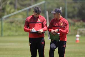 Desgaste físico pode forçar mudanças no Sport para confronto contra o Santos