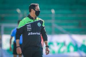 Clube do Brasileirão anuncia saída de técnico após entrar na zona de rebaixamento