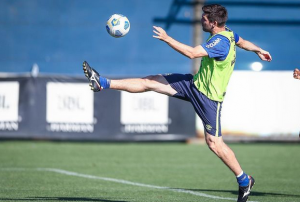 Com retorno de Geromel e desfalques no ataque, Grêmio recebe o Palmeiras buscando reação