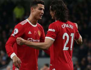 Inglês: Cristiano Ronaldo ironiza críticas: 'Um dia somos perfeitos, no outro porcaria'