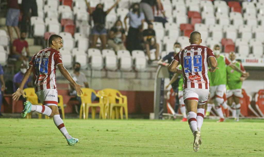 Náutico 3 x 2 Goiás – Timbu vence a 2ª seguida e diminui distância para o G4