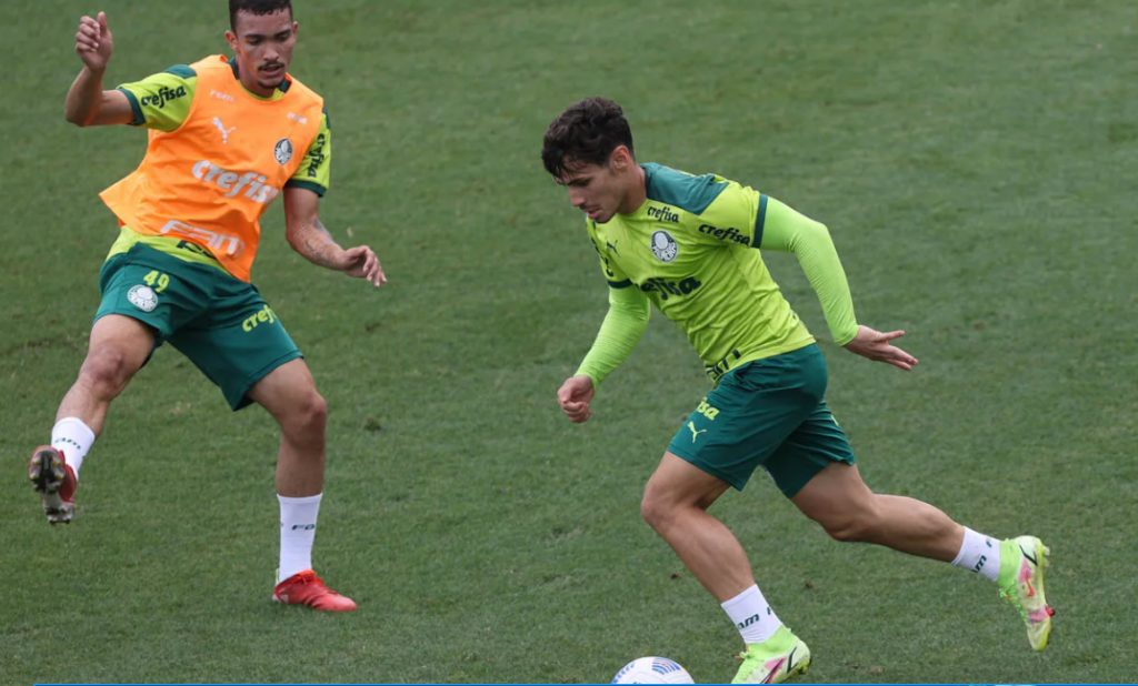 Sem Weverton, Gustavo Gómez e Piquerez, Abel arma Palmeiras para pegar América-MG
