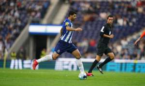 PORTUGUÊS: Porto e Sporting vencem; Benfica de Jesus tropeça fora de casa