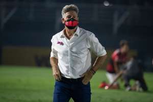 Em maratona de jogos com Fla, Renato Gaúcho critica CBF: 'Brasileirão está bagunçadinho'