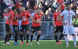 FRANCÊS: Com trio de estrelas, PSG perde invencibilidade no Francês em visita ao Rennes