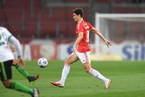 Volante do Internacional recebe proposta de clube do México