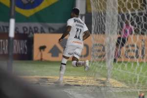 Após folga, Santos tenta acabar na 5ª feira com jejum de vitórias e de gols