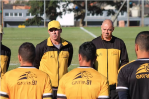 Série C: Surpreendido com demissão, Paulo Baier agradece a torcida do Criciúma: 'Consciência tranquila de ter feito o meu melhor'