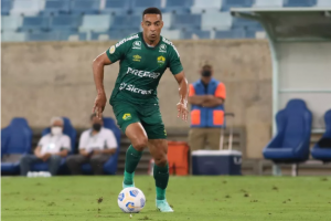 Time do Brasileirão renova com atacante que vem sendo titular até o final de 2023