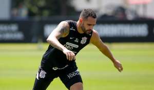 Sem Willian, Corinthians relaciona demais reforços por reabilitação no Sul