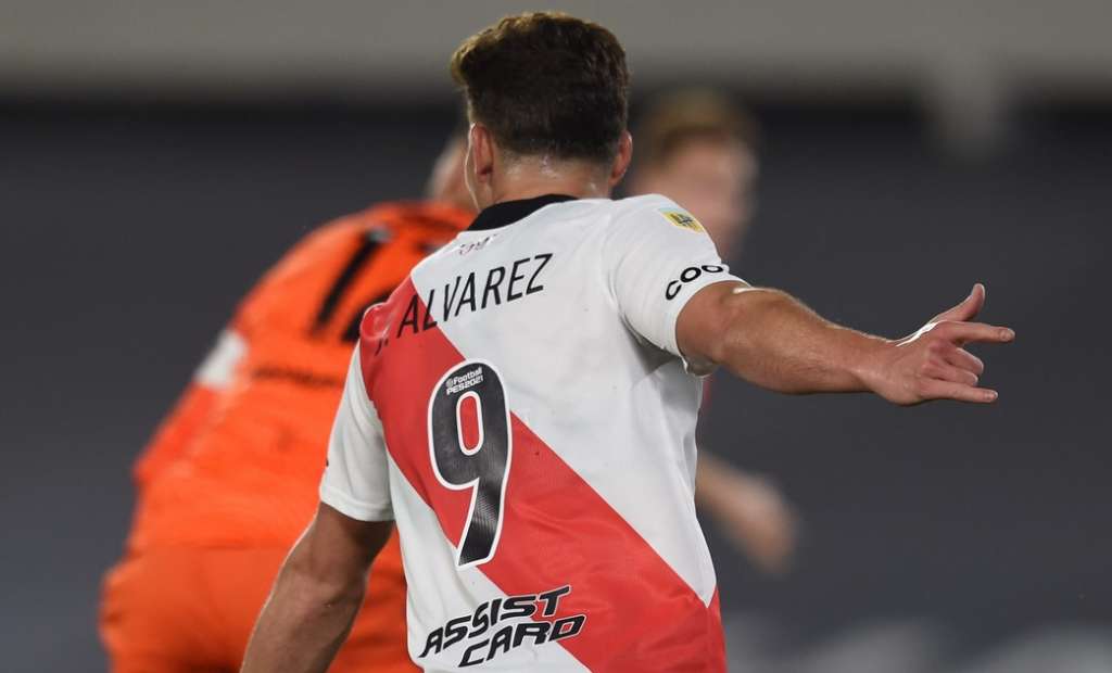 ARGENTINO: River Plate vence, aproveita tropeço do Talleres e dispara na liderança