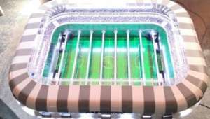 Pebolim no formato do futuro estádio do Atlético-MG é vendido por R$ 25 mil