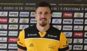 Série C: Criciúma anuncia saída de zagueiro ex-Caxias-RS apenas um mês depois de sua contratação