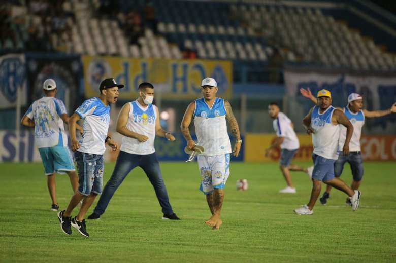 Torcedores Paysandu Ituano SerieC 2021 1