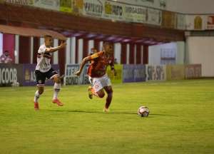 Série C: Meia titular da Tombense-MG projeta decisão contra o Novorizontino: 'Nada está definido'