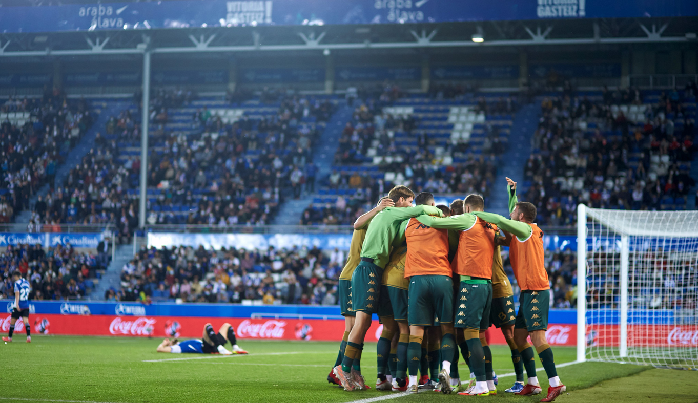 ESPANHOL: Bétis vence o Alavés com gol no último minuto e Espanyol bate o Cádiz