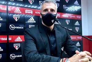 Crespo sai e Ceni assume. Será que vai dar certo?