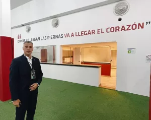 Após saída de Crespo, São Paulo apaga frase famosa do vestiário