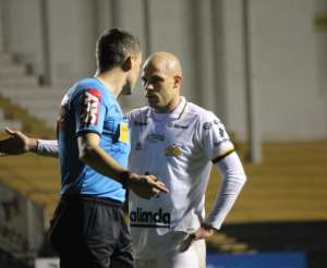 Série C: Criciúma critica VAR e enviará ofício à CBF contra decisões da arbitragem
