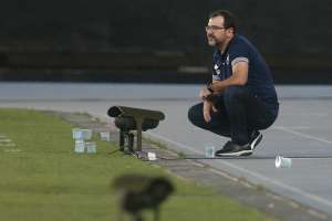 Série B: Enderson Moreira divulga carta após discussão com torcedores do Botafogo: 'Defesa do meu grupo'