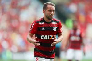 Everton Ribeiro comenta retranca do Cuiabá e lamenta empate do Flamengo: 