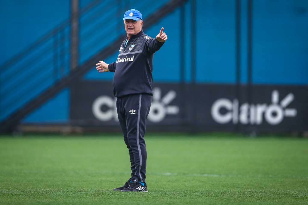 Tava na cara! Após derrota, Grêmio anuncia saída de Felipão ‘em comum acordo’