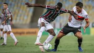 Fluminense x Atlético-GO - É hora de acordar para subir na tabela...