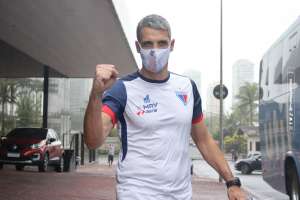 Apesar das criticas, Vojvoda segue prestigiado no comando do Fortaleza