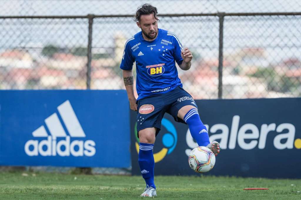 Série B: Meia aponta “erro no timing” para novo fracasso do Cruzeiro