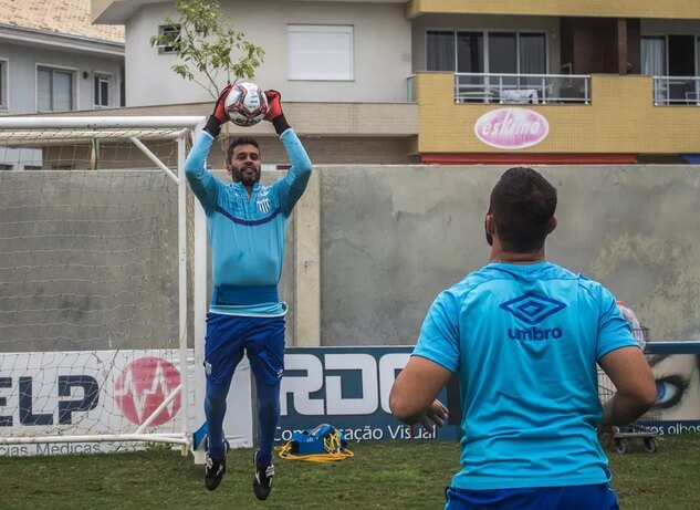 gledson goleiro avai treinamento