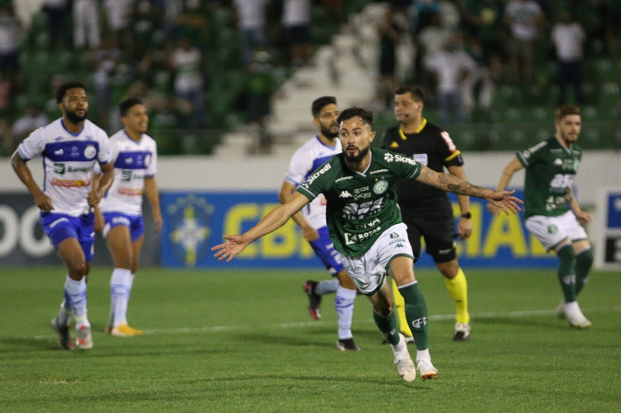 Série B: Treinador “culpa” expulsões por derrota do Guarani e promete cobranças