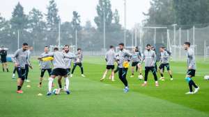 Clube europeu avisa que jogadores terão que pagar seus próprios testes caso não se vacinem