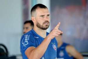 Ex-zagueiro do Guarani negocia rescisão com o Bahia