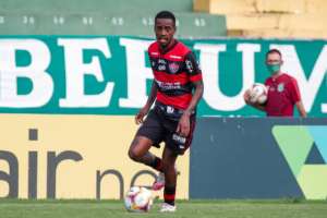 Série B: Lista de jogadores fora dos planos no Vitória tem ex-Guarani e ex-São Paulo