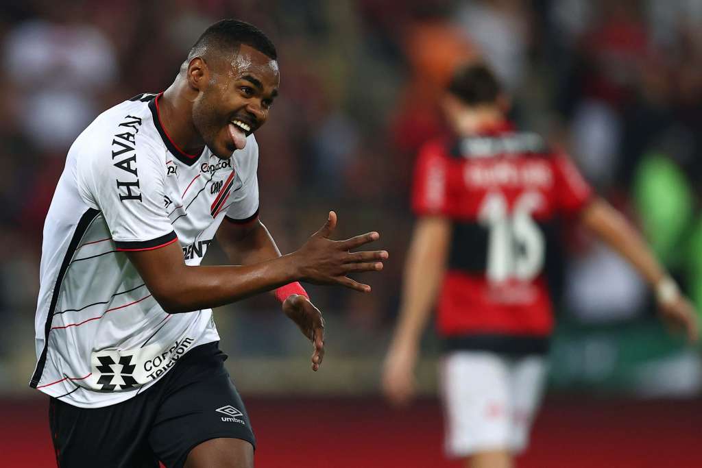 Flamengo 0 x 3 Athletico – Cheirinho voltou!! Athletico atropela e derruba o freguês rubro-negro