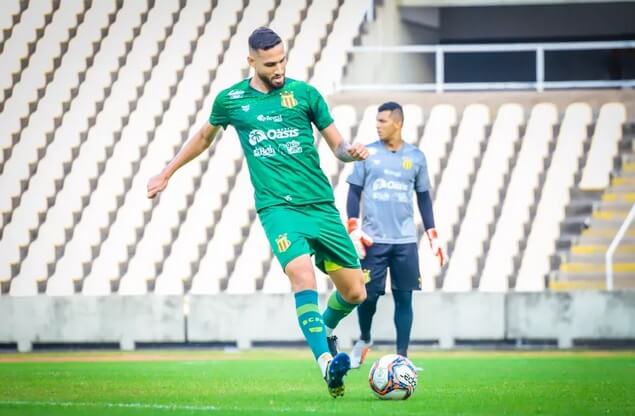 nilson junior zagueiro sampaio correa