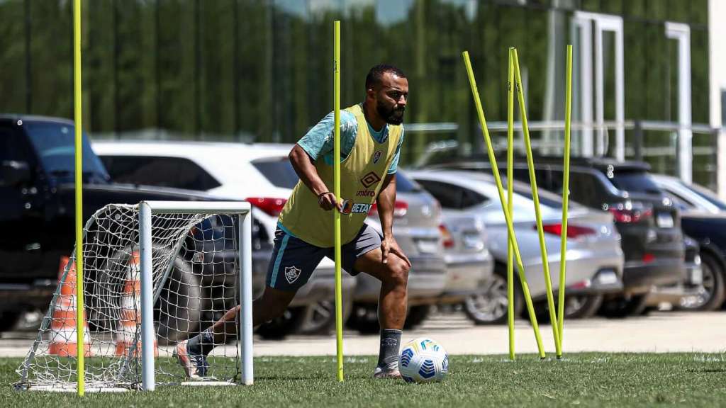 Fluminense x Flamengo – Clássico cheio de rivalidade agita o Maracanã neste sábado
