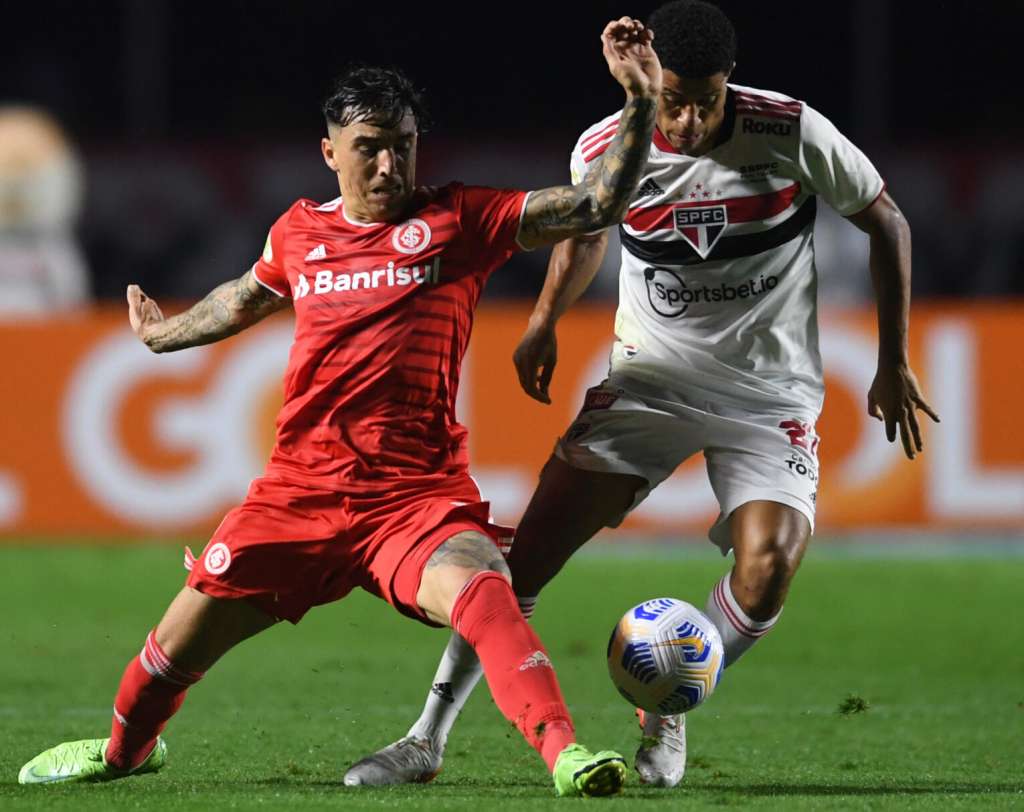 Maurício cita ‘jogo complicado’ contra o São Paulo e foca no Gre-Nal: “É diferente”