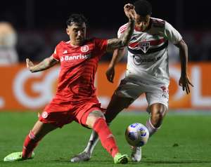 Maurício cita 'jogo complicado' contra o São Paulo e foca no Gre-Nal: 