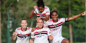 PAULISTA FEMININO: Corinthians e São Paulo garantem vaga nas semifinais