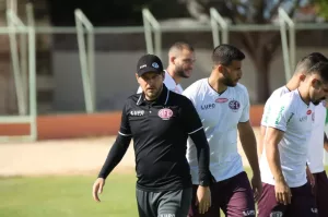 Série D: Elano cita fator climático para explicar queda de rendimento no segundo tempo: 