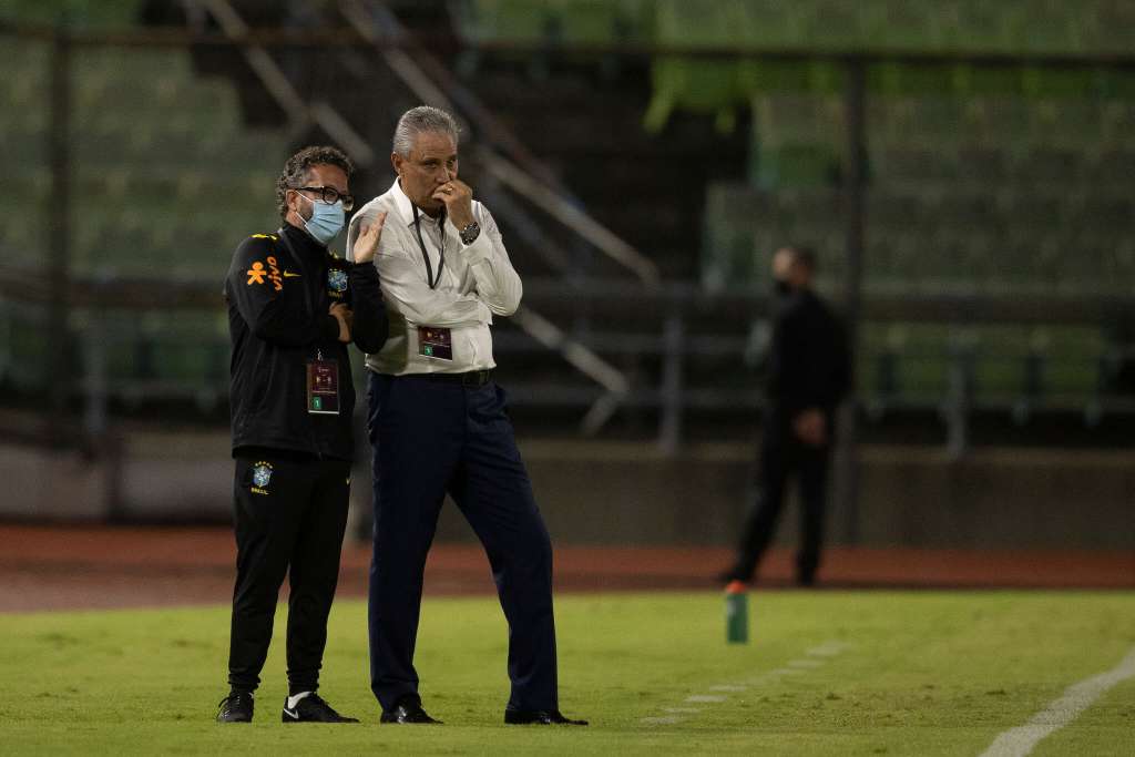 Tite evita entusiasmo com atuação de Raphinha contra Uruguai: ‘Vai oscilar’